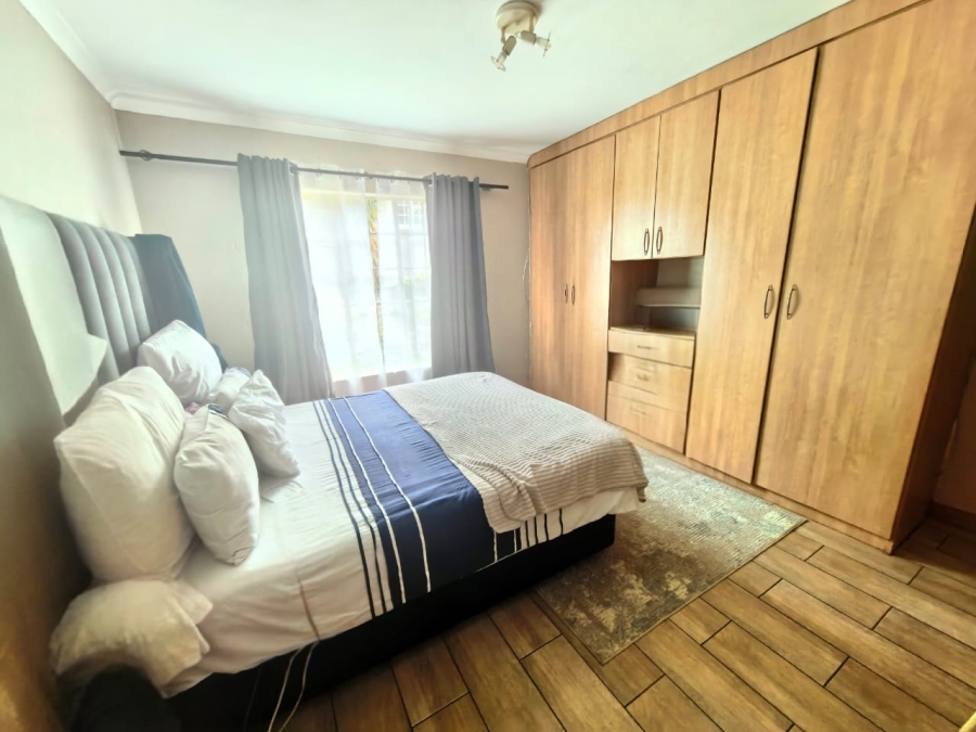 2 Bedroom Property for Sale in Waterval East North West